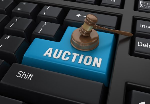 enter-key-with-legal-gavel-auction-word_165073-1094
